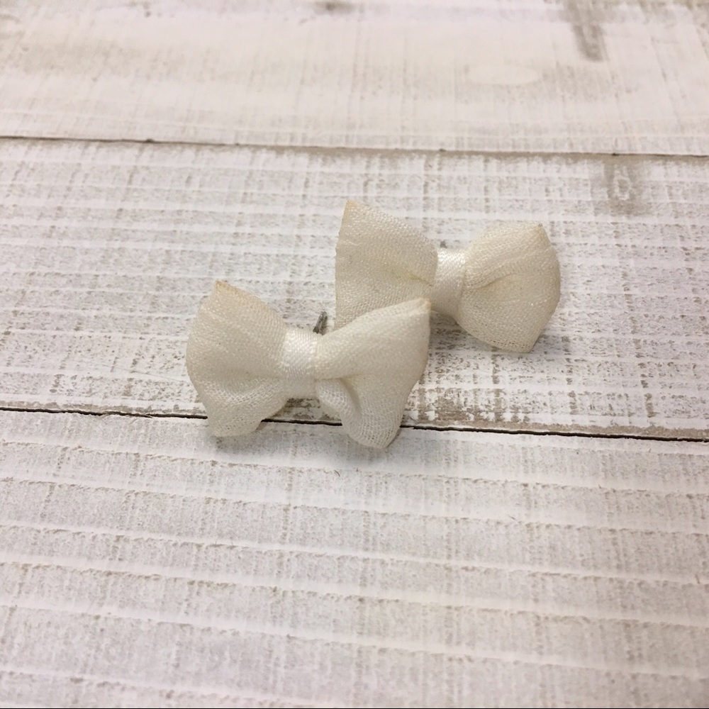 White fabric bow-shaped post earrings